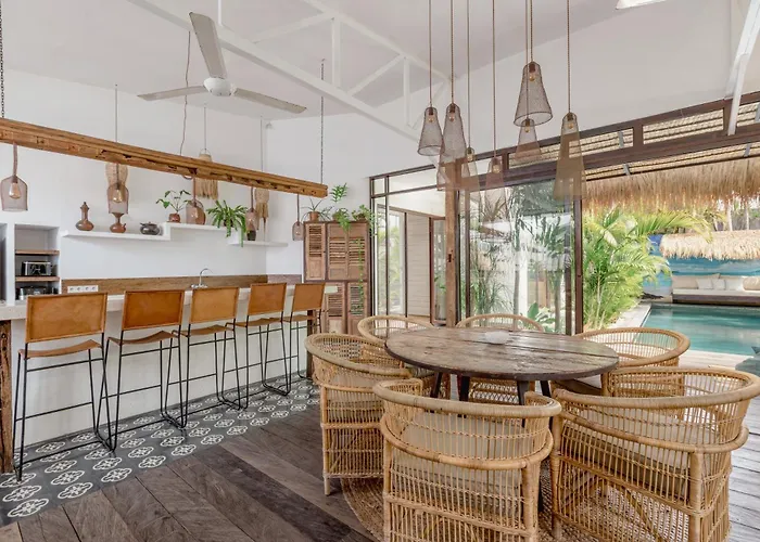 Villa Stylish Boho Chic 3br In Umalas, Private Parking, Near Finns Canggu