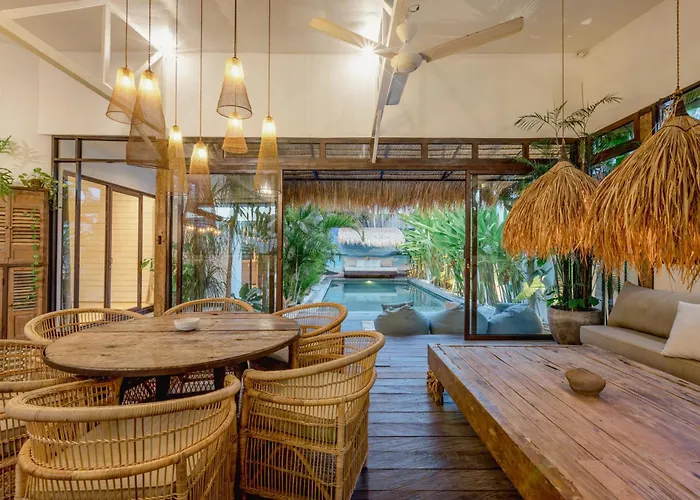 Stylish Boho Chic 3br In Umalas, Private Parking, Near Finns