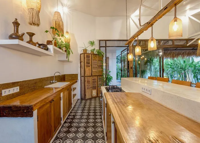 Stylish Boho Chic 3br In Umalas, Private Parking, Near Finns * Canggu